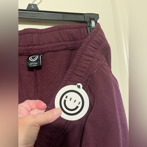 Neff Graffiti Spray Paint Splatter Tapered Leg Sweatpants Mens Size 2XL NWT - Picture 9 of 10